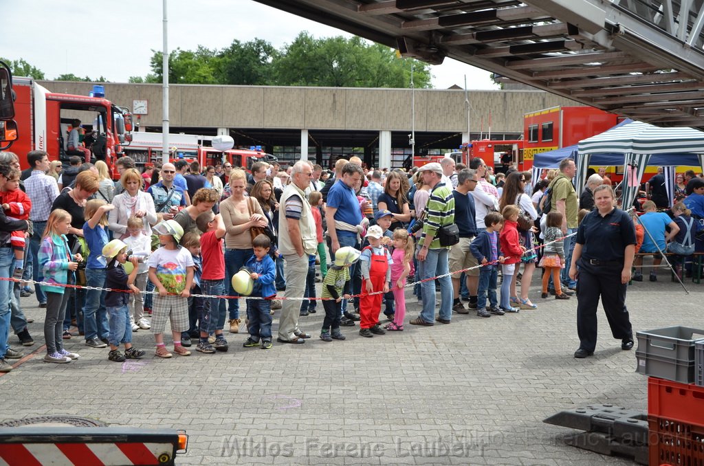 Tag der Offenen Tuer BF Koeln Weidenpesch Scheibenstr P735.JPG